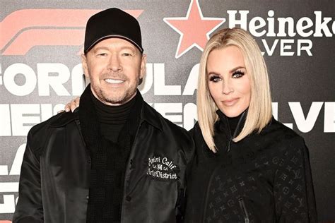 Jenny Mccarthy Shares Video Of Husband Donnie Wahlberg Bawling His