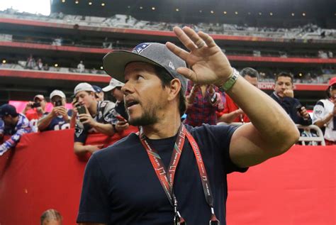 15 Famous Celebrity Patriots Fans