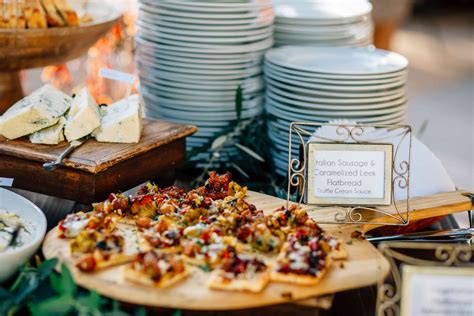 49 Wedding Appetizer Ideas for the Best Cocktail Hour