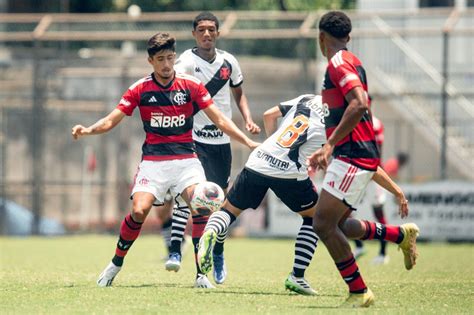 Vasco sofre goleada mas é finalista do Carioca Sub 17 DaBase br