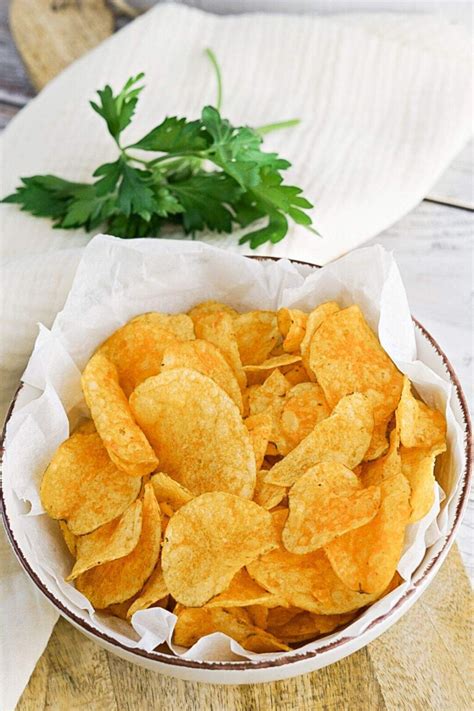 Selbstgemachte Kartoffelchips Schnelles Abendessen