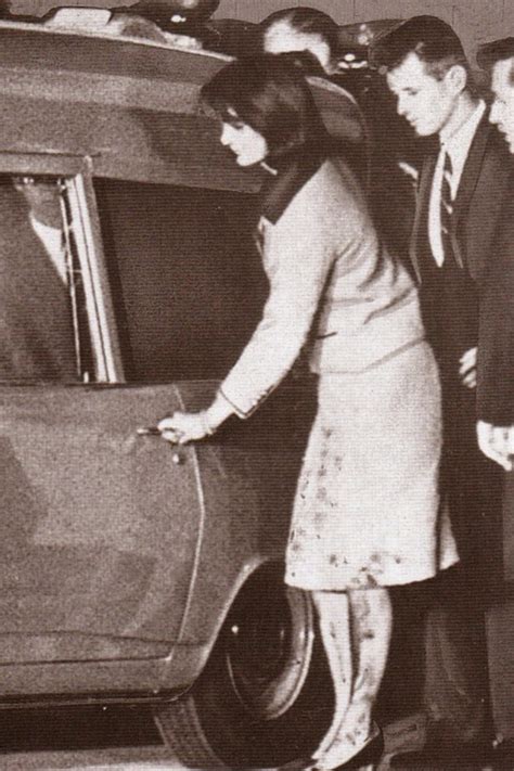 Jacqueline Kennedy Photographs Jackie Right After Jfk Assassination Archive Nov 22 23 1963