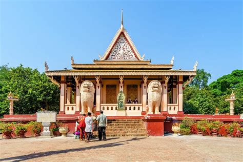 2 Days In Phnom Penh The Perfect Phnom Penh Itinerary Road Affair