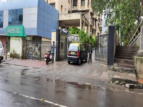 Ed Raids Former Maharashtra Home Minister Anil Deshmukhs Premises In