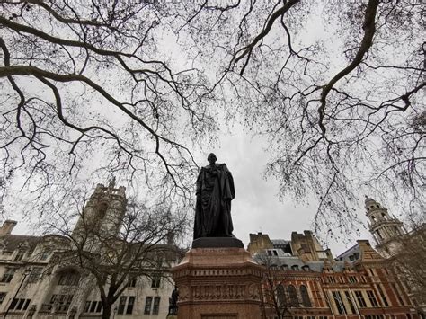 The Statues of Parliament Square in London • Inspiring City