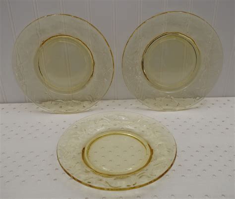 Vintage Yellow Glass Plates Set Of 6 Dessert Plate Etsy