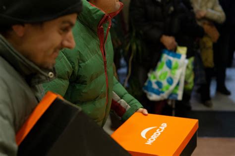 Neka svako čizme ima TYLOL HOT