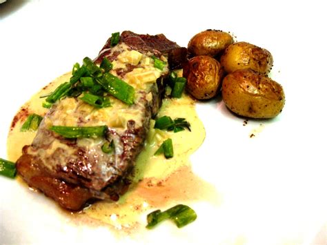 Simply Scrumptious Sirloin Steak With Mustard Cream Sauce