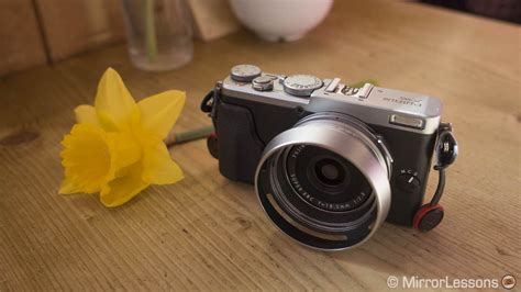 Fujifilm XF10 vs X70 – The 10 Main Differences - Mirrorless Comparison