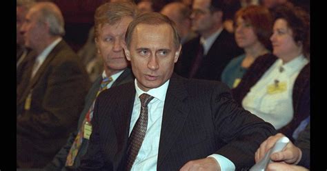 Due Milioni Di Rubli Per Un Biglietto Da Visita Di Putin Degli Anni