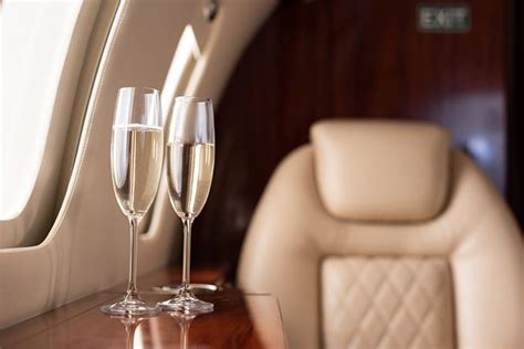 Viajar De Primeira Classe Saiba Tudo Para Uma Viagem Luxuosa