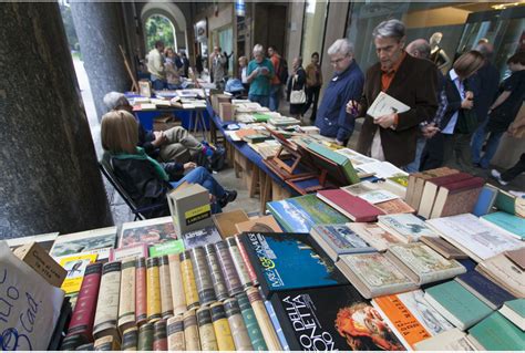 Torna Portici Di Carta Due Chilometri Di Libreria A Torino Tiscali