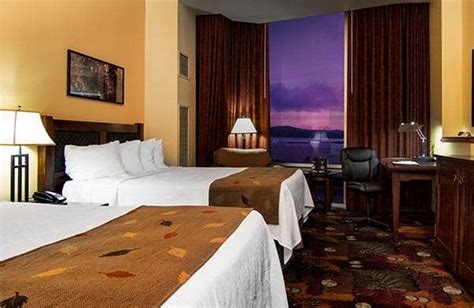 Hotel Rooms on Coos Bay, OR - The Mill Casino Hotel