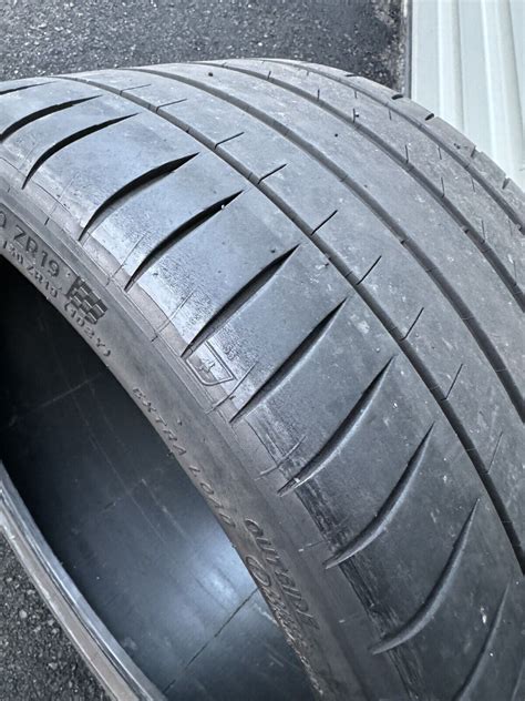 Michelin Pilot Sport 4s 305 30zr19 Tire 3053019 305 30 19 5 6 32 Tread Ebay