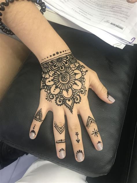 Pin By Hannah Dillard On Henna Henna Inspired Tattoos Henna Tattoo