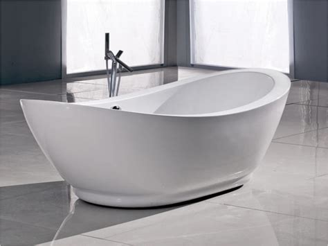 Freestanding Jetted Bathtub | BradsHomeFurnishings