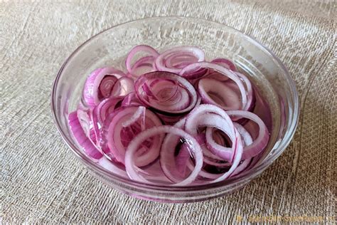 Маринованный лук быстрого приготовления