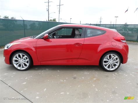 Boston Red 2012 Hyundai Veloster Standard Veloster Model Exterior Photo