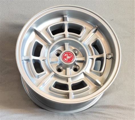 4 ALUFELGEN FÜR Fiat Abarth Cromodora CD68 7x15 4x98 15 Zoll 124 131