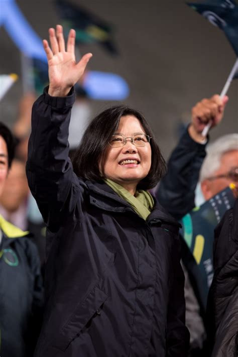 Taiwan Elects First Female President Rejects Pro China Party