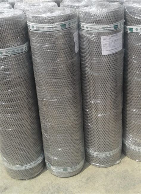 Iron Galvanization Galvanized Expanded Metal Mesh, For Industrial, Packaging Type: Roll at Rs ...