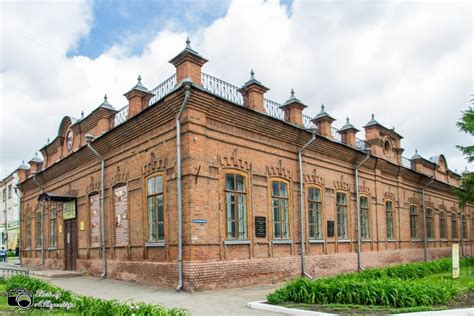 В Шадринске вековая больница откроет зауральцам свои мистические тайны