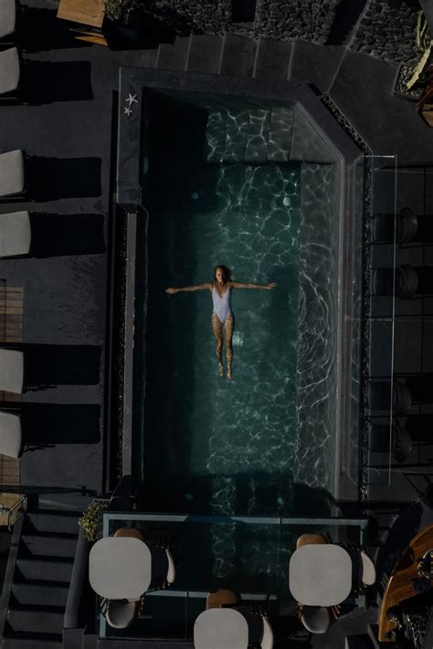 The Top 5 Santorini Caves Accommodations