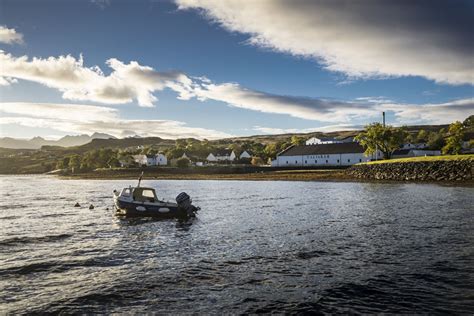 Talisker Distillery Visitors Centre Isle Of Skye Whisky