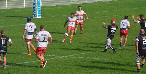 Rugby Fédérale 3 Le Cs Lons Marque Les Esprits