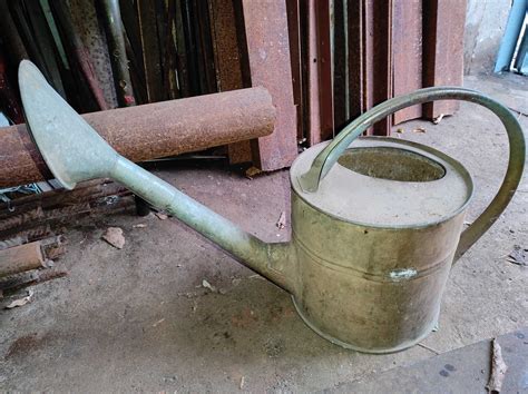 Лопаты, ломы, грабли, вилы, тяпки, сапки, садовый инвентарь: 250 грн ...