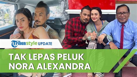 Potret Jerinx Sid Seusai Bebas Tak Lepas Pelukan Ke Nora Alexandra