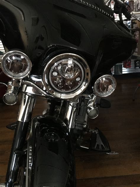 Custom Dynamics Black 7 H4 LED Headlight Harley Davidson FLHX FLHR