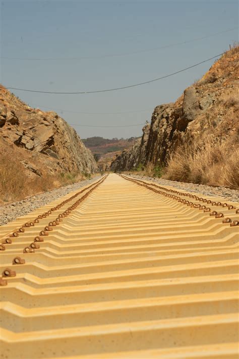 Ferrovia De Integra O Oeste Leste Fiol Aproximadamen Flickr