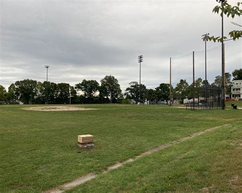 Ronan Park in Dorchester, MA: Plan Your Next Trip - Urbnparks.com