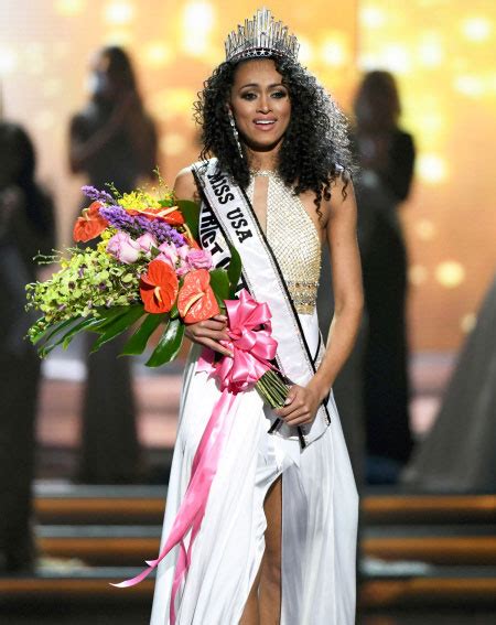 For The Second Year In A Row The Miss Usa Crown Went To The District
