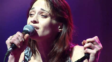 Fiona Apple Live At Terminal 5 1017 Opening Song Youtube