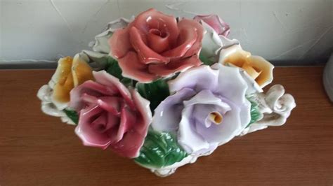 Capodimonte Flower Centerpiece Painted 2 Handle Capodimonte