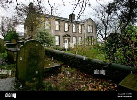 Haworth Bronte Sisters Grave Fotografías E Imágenes De Alta Resolución