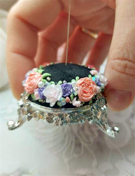 Mini Sewing Pin Cushion Rococo Style Special T For Knitter Retro Pin Cushion Needlework