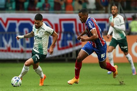 Palmeiras toma gol nos acréscimos do Bahia e perde pela 1ª vez no