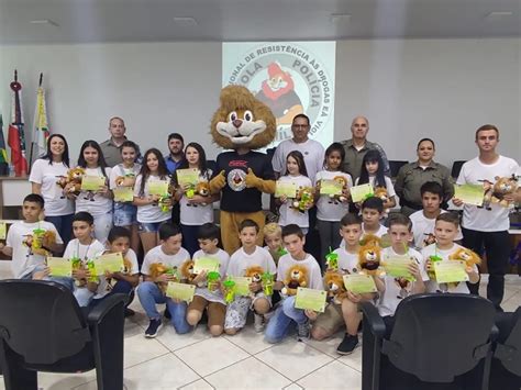 Brigada Militar Realiza Formatura Do PROERD Em Pinhal Da Serra