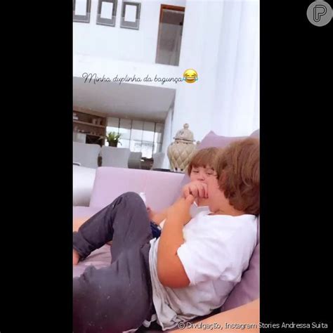 Filhos De Andressa Suita E Gusttavo Lima Gabriel E Samuel Se Divertem