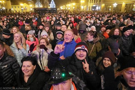 Sylwester miejski wraca po rocznej przerwie Kto wystąpi pod ratuszem