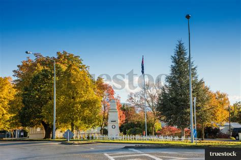 ANZAC Memorial by Bev Bell - Truestock