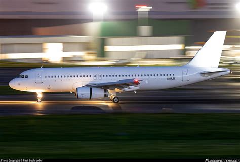 Ei Hjb White Airbus A320 232 Photo By Paul Buchroeder Id 1539401