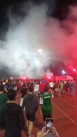 PSYWAR BONEK KEPADA AREMANIA Ayo Ayo Persebaya Bikin Malu Arema FC