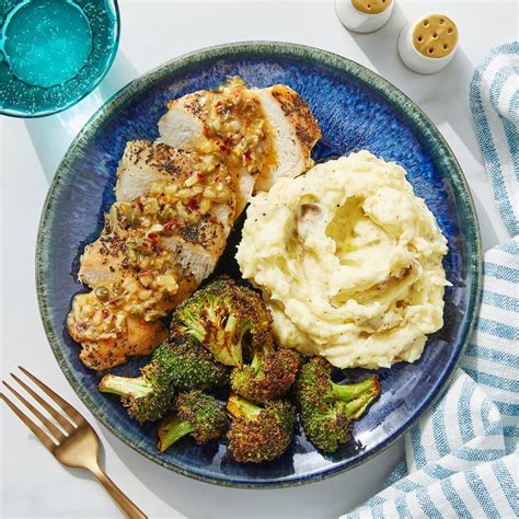 Recipe Lemon And Garlic Butter Chicken With Roasted Broccoli And Mashed Potatoes Blue Apron