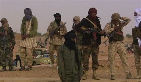 Mali La Capitulation dun groupe armé marque un changement dans la