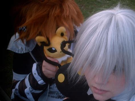 Roxas And Riku With Plushies By Tehkiwi106 On Deviantart