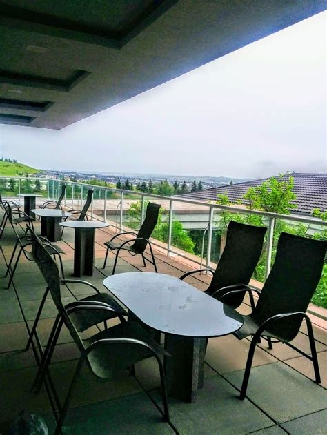 Overlook Restaurant 69 Hamptons Dr Nw Calgary Ab T3a 5h7 Canada